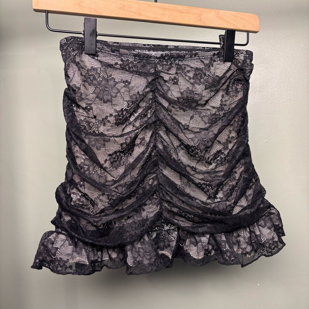 Forever 21 Lace Matching Set - Picture 3 of 5